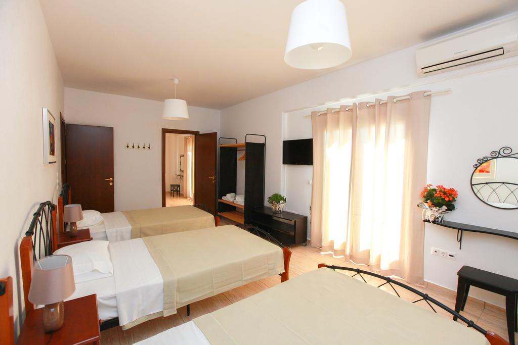 Kallisti Apartments Skiathos by Værelse billede